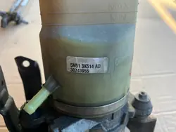 Pompe de direction Volvo OEM 5N513K514AD - Occasion