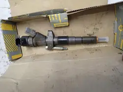 Injecteur RENAULT 2.2 8200010075
