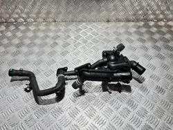 Ford OE L1BG-8575-AA Boîtier de Thermostat - Occasion