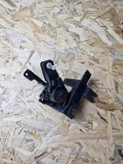 Puxador porta traseira esquerda Opel Combo D OEM 2630007784