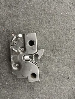 Huvlås Seat Leon Cupra III 2.0TSI OEM