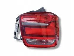 Luz trasera derecha BMW 1 F20/F21 2013 OEM 7270098