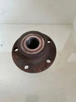 Roulement de roue arrière Skoda Superb OEM 1T0501611AL