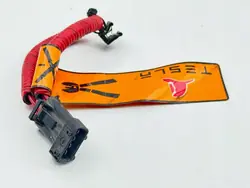 Tesla Model S Pyrotekniinen puristin OEM 101558500