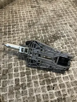 Pièce de direction Mercedes-Benz C W204 OEM 2044601816