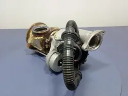 Audi SQ8 Vasen turbo OEM 0P2145701H - Käytetty