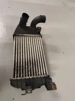 Intercooler 13240831 Opel Zafira B Astra H 1.7 CDTI