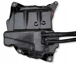 Audi A5 B10 AdBlue-tank OEM 8B3131878B - Gebruikt