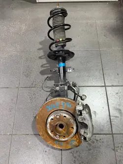Nissan Juke II oikea etunivela OEM 543031083R