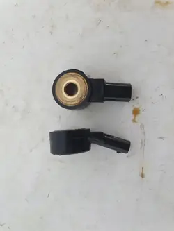 Kolkka-anturi OEM 68313570AA Chrysler Pacificalle 2016+
