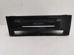 Radio Navegación Audi SQ5 OEM 8R1035670K Usado