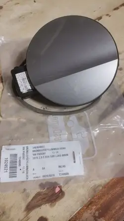 Bränsletanklock VW PASSAT B7 2.0L Diesel 2012 3AE809857