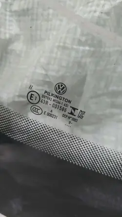 OEM framruta för VW Golf VIII med kamera 2019