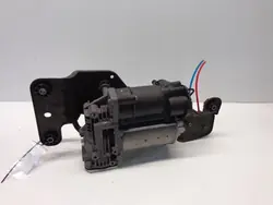 BMW X5 E70 Luchtvering Compressor OEM 6775479 + Klep