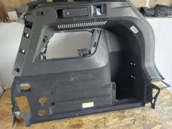 VW Tiguan III Rechte Heckseite Kofferraum OEM 571867428
