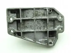 Land Rover OE ilmastointikompressorin kiinnike OEM LAND ROVER DISCOVERY_I_89-98_2.5_TD_ŁAPA_WSPORNIK_SPRĘŻARKI_KLIMATYZACJI