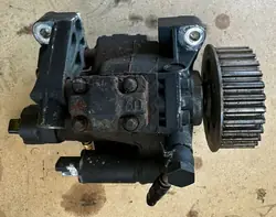 Nissan OE insprutningspump OEM 8200821184