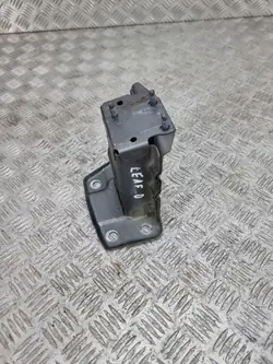 ESP26344 Etujouskuturin iskunvaimennin oikea puoli Nissan Leaf