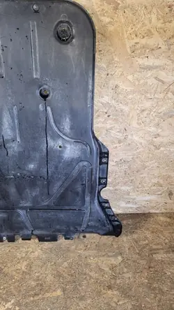 Protection inférieure moteur OEM 5WA825236C VW