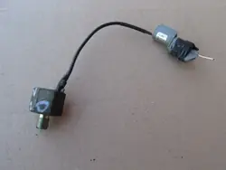 Koputusanturi Suzuki OE OEM E1T25271 Grand Vitara II:lle