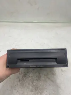 Skoda Karoq CD-byttare OEM 5Q0035842C Begagnad