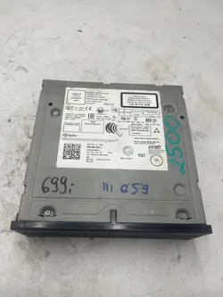 Skoda Karoq CD-vaihtaja OEM 5Q0035842C Käytetty