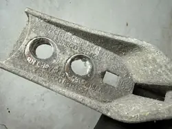 Oikea pakoputken kannatin Jeep Cherokee OEM 68141918AA
