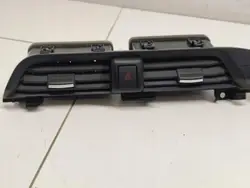 OEM 687505FA3A Tomada de ar consola Nissan Micra V