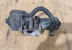 Ölfilterbasis mit Kühler - VW Passat B6 2.0 TDI - 038117