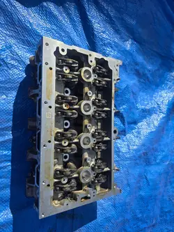 Kokonainen sylinterikansi Audi VW Skoda Seat 1.5 TSI 05E103404K