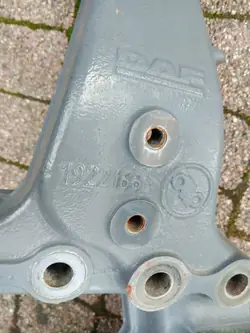 DAF XF 106 Hytfjädringsfäste OEM 1922168 - Höger fram