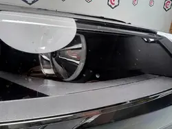 Lampe de phare droite Volkswagen Jetta VI