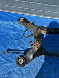 Traverse arrière OEM KOŁYSKA TYŁ MERCEDES ML W166