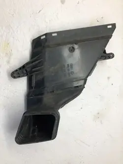 Admission d'air Audi A4 B8 OEM 8K0129618E Occasion