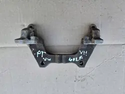 Braçadeira de Fixação Direita Traseira VW Golf VII