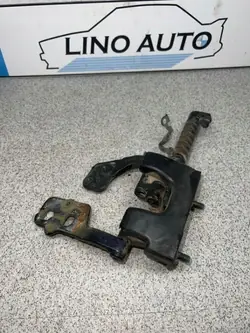 Charnière droite coffre OEM 8215532 pour BMW 3 Compact E46