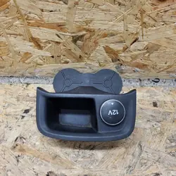 Enchufe mechero Ford Focus MK3 OEM