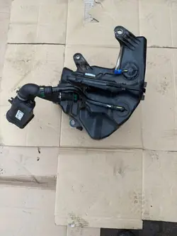 Réservoir AdBlue VW Caddy avec Entrée 2K5131877C