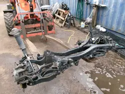 Lexus UX Bakvagnsbalk OEM Begagnad