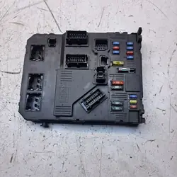 BSI-yksikkö Peugeot 206 1.4 OEM 7113336 Käytetty