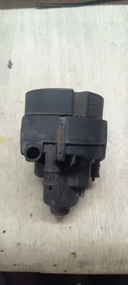 Pompe à air secondaire Porsche Boxster 986 OEM 0580000022
