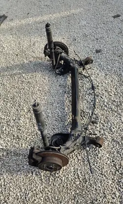 Hinterachse OEM Oś belka zawieszenia tył