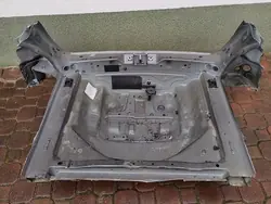 Piso de porta-malas traseiro OEM Wanna Kufer Pas tylny Audi A4 B9
