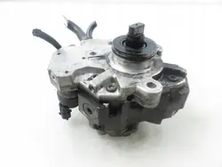 Toyota 22100-33011 Insprutningspump - Begagnad