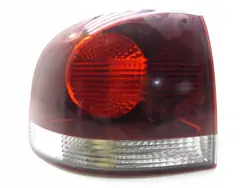 Feu arrière droit VW Touareg 7L6945095R