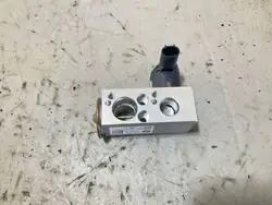 BMW airco radiatorventiel OEM 61906411 - Gebruikt