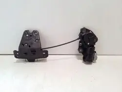 Takaluukun lukko OEM 32394631 Volvo XC60 II:lle (2017-2024)