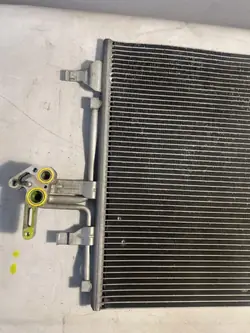 Volvo AC-Kondensator OEM 8G91-19710-AC für S60 2010-2013