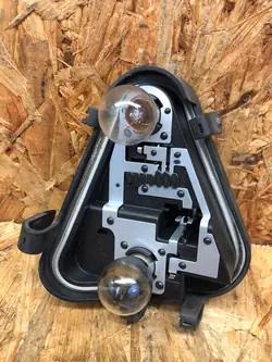 BMW 3 F31 Vänster Baklampfäste 63217313047