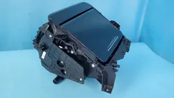 KIA SORENTO IV 20r Keskikonsolin Säilytys OEM 84630-P4000